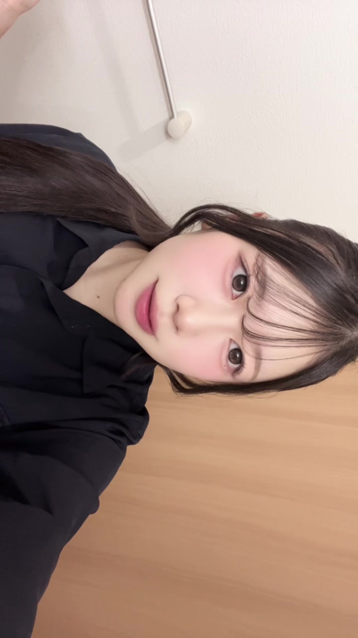@めいな