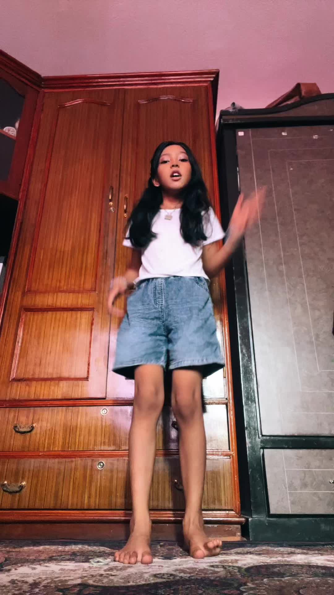 @Srijana🦋💫🦋