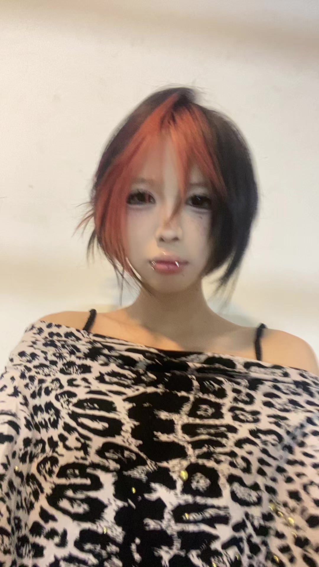 @brit nêy xì po