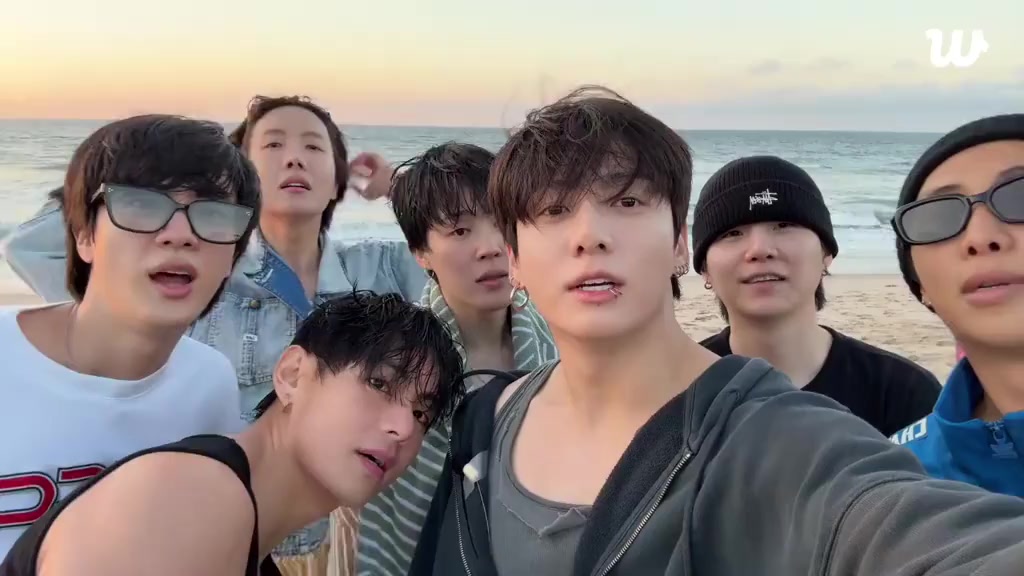 @Bangtanholic⟭⟬⁷