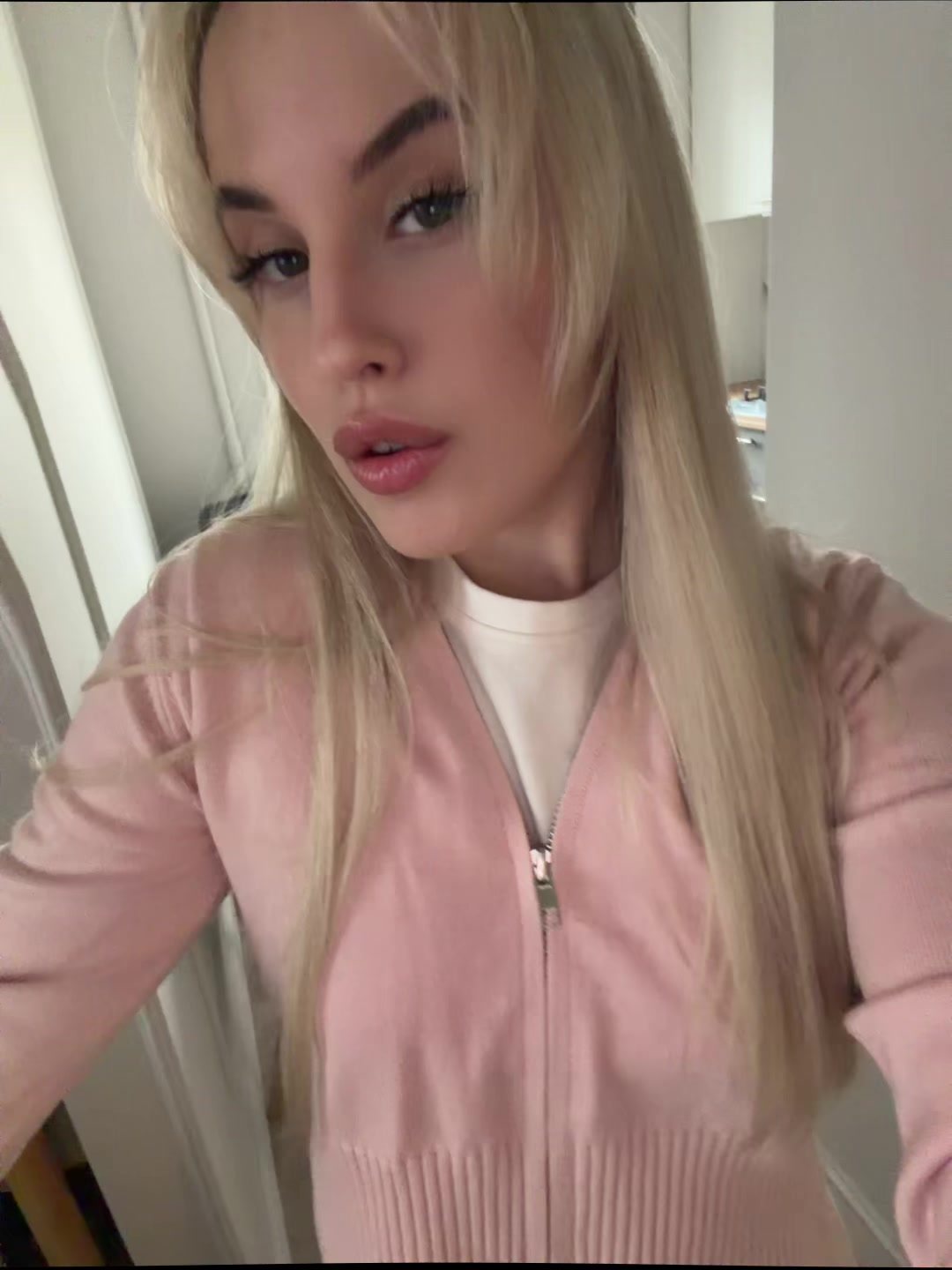 @соникс@);;