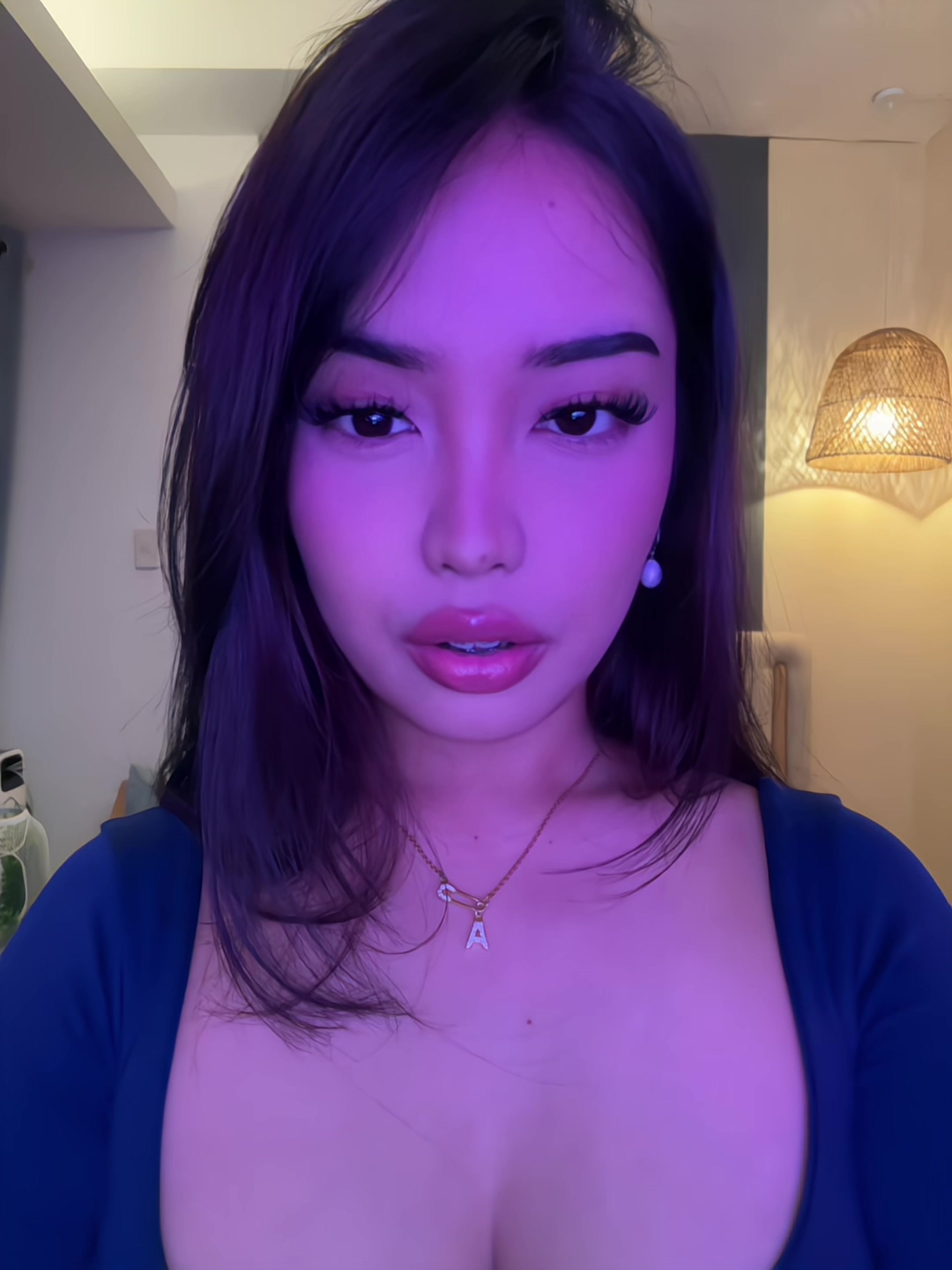 @Miss AA