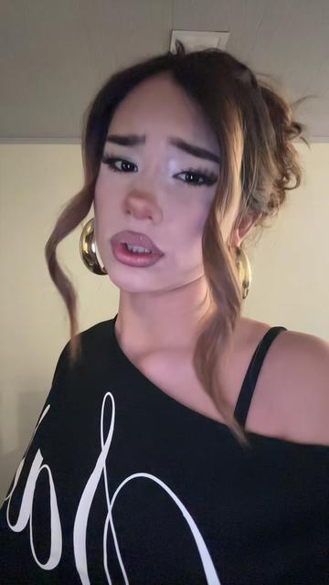 @𝐿𝑎𝑢𝑟𝑎 𝐺𝑎𝑙𝑣𝑎𝑛:)