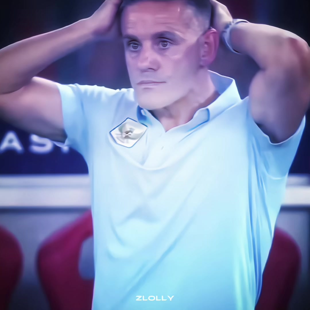 @𝐙𝐥𝐨𝐥𝐥𝐲 🪐
