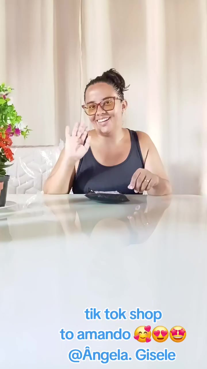 @&Acirc;ngela Gisele