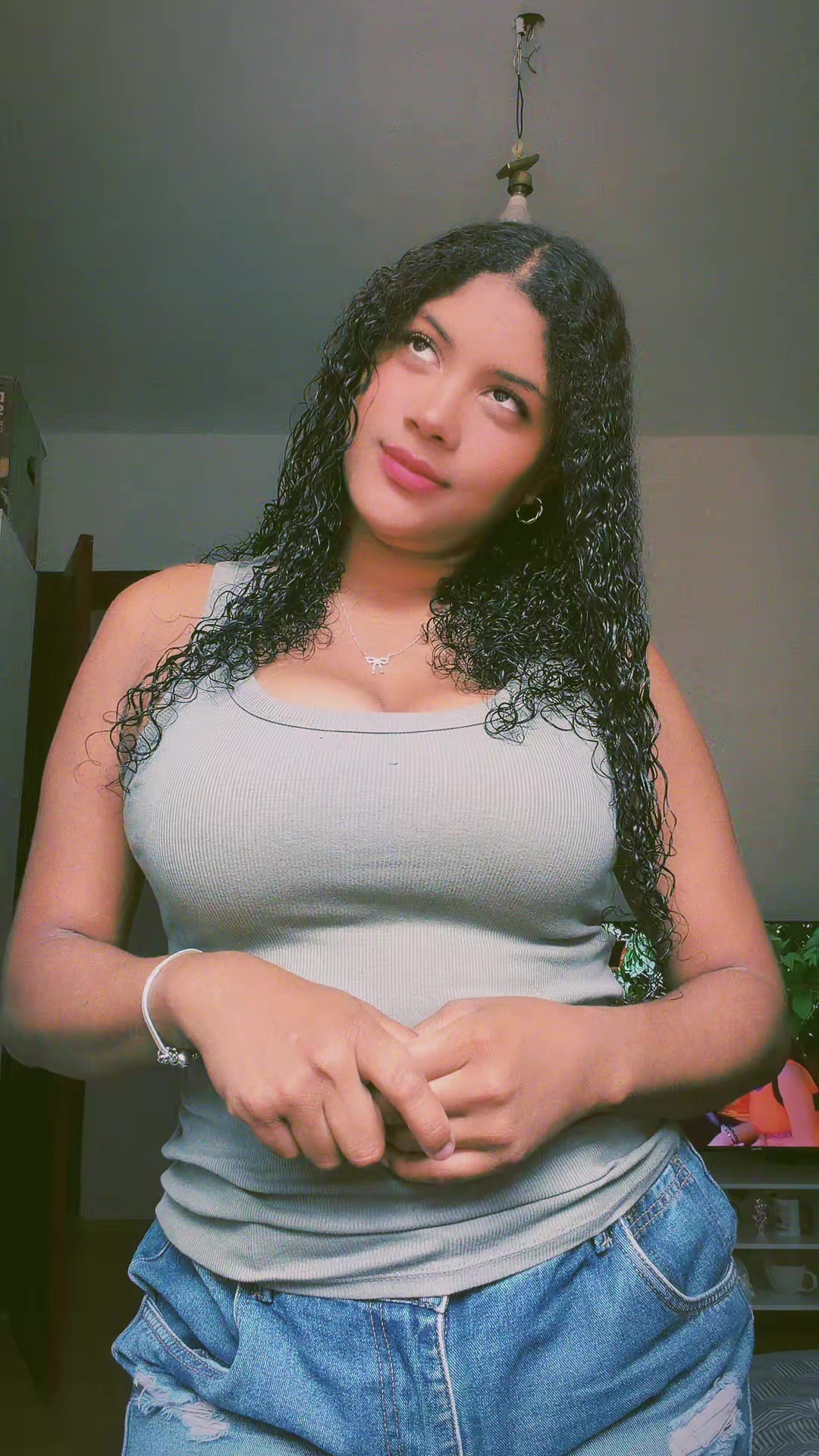 @Paola C💟