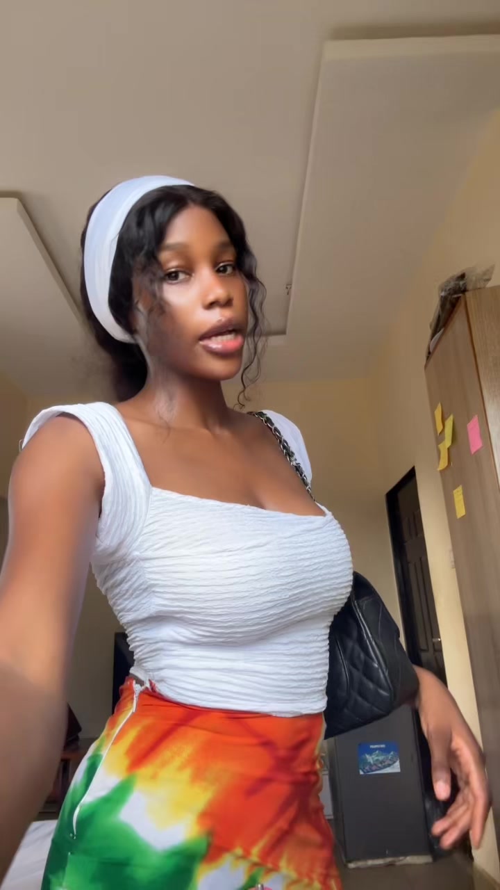@JXU🦋💃