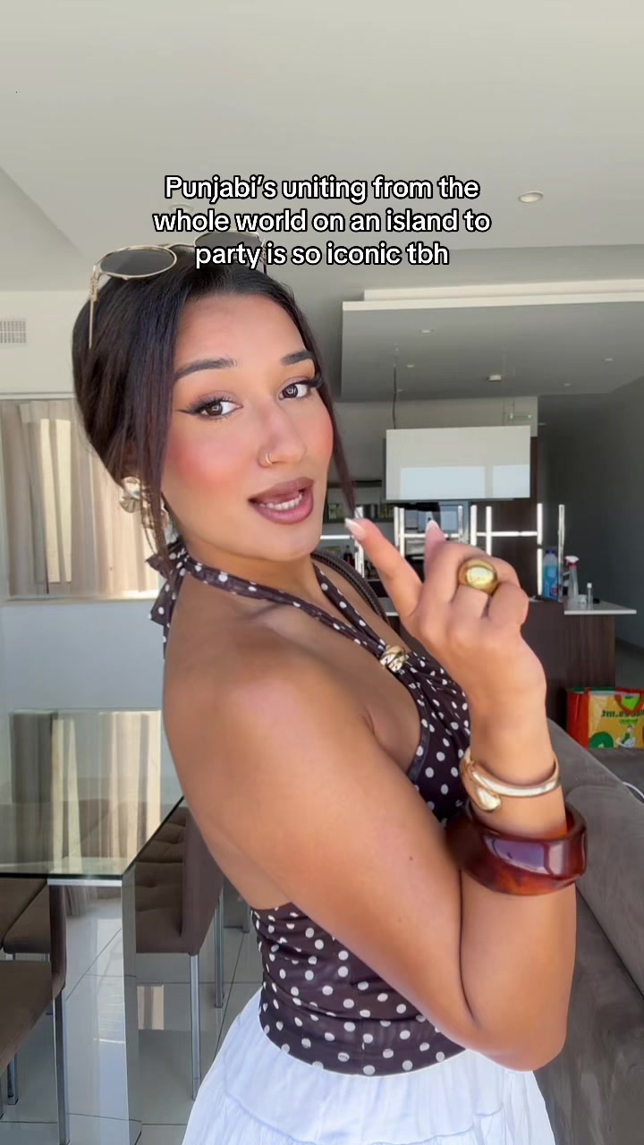 @Amanat Kaur