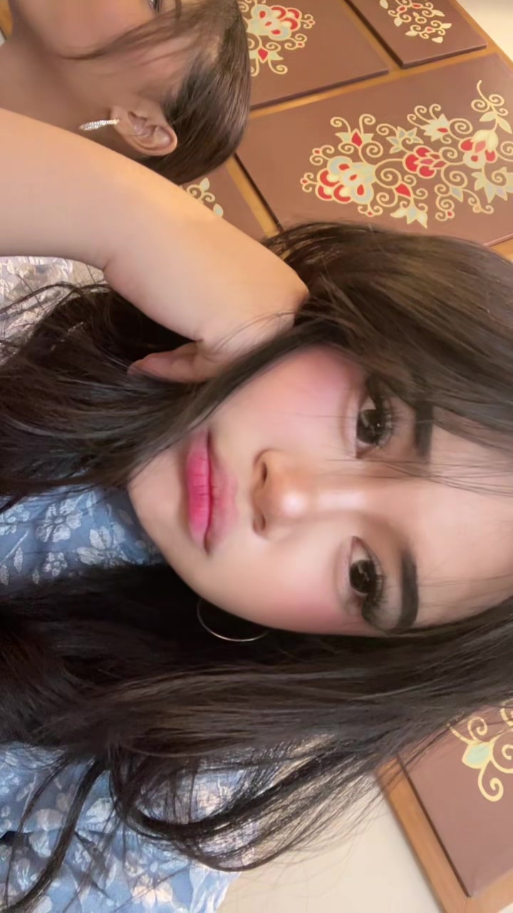 @salila gomez
