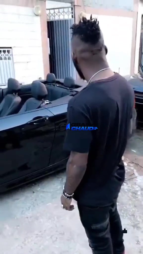 @Gbairai chaud média 👩🏿🦲📺