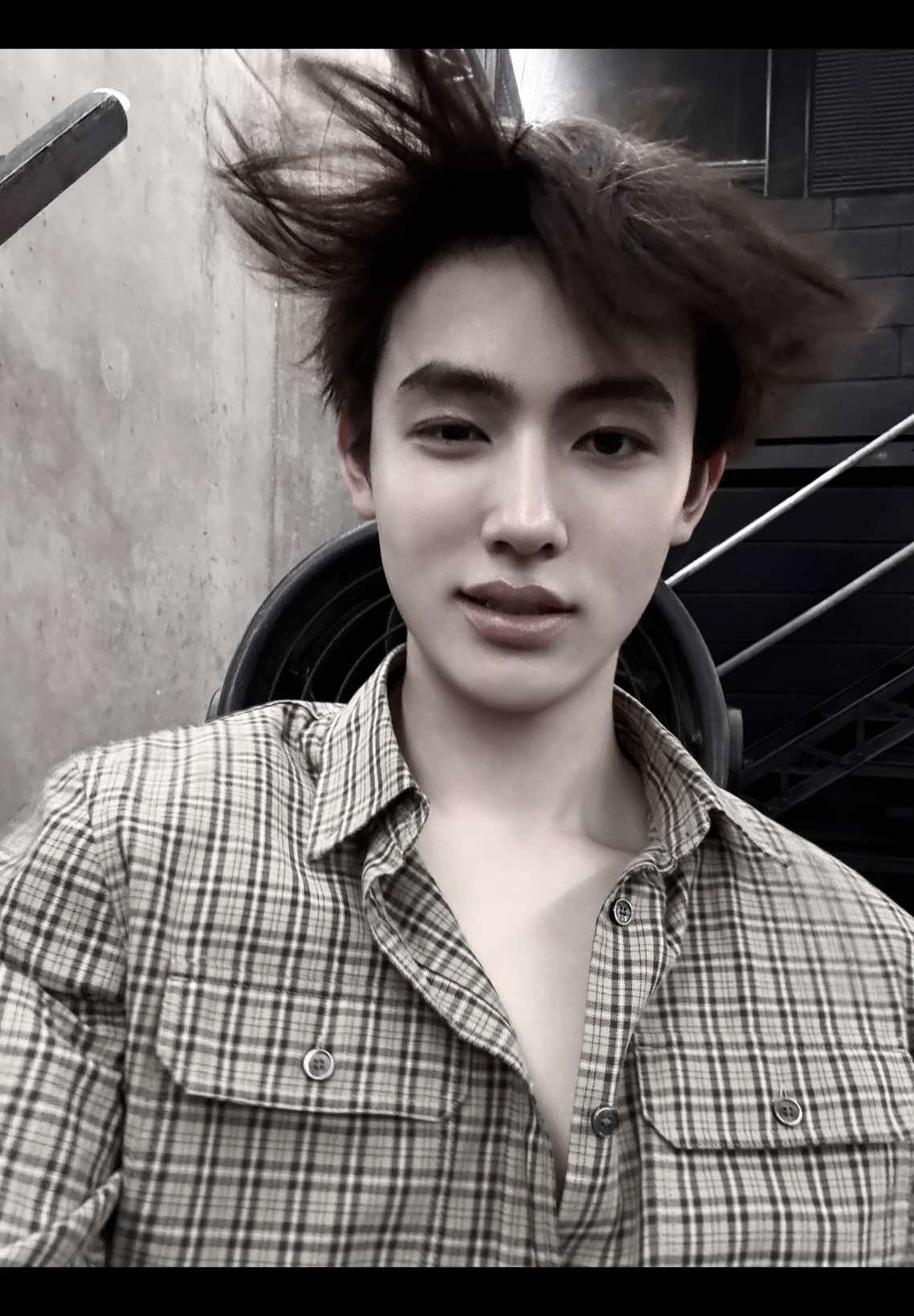 @엄성현