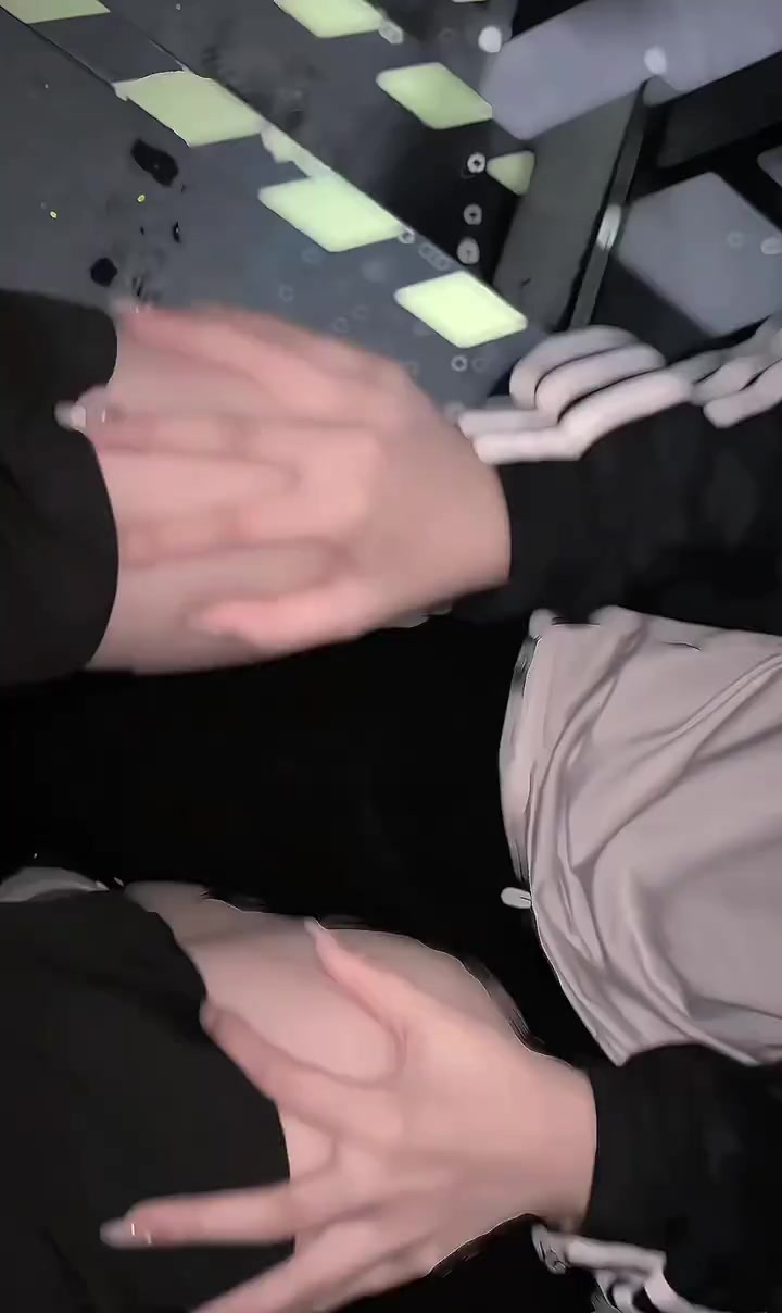 @𝘼𝙩𝙨𝙪𝙠𝙞抖音爱♪∽
