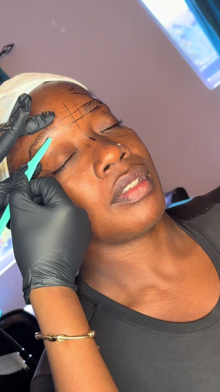 @Nkd Sknz Esthetics