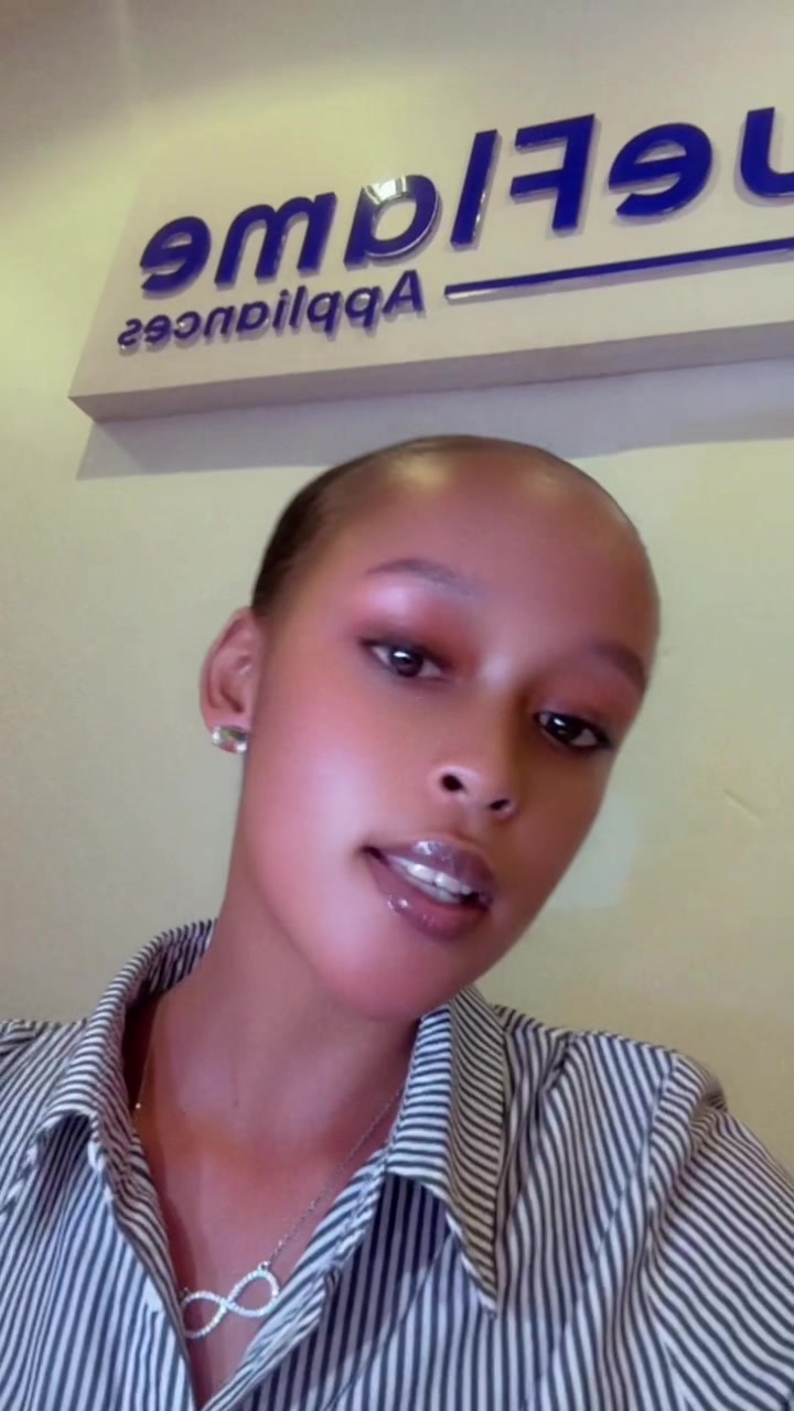 @Essie brownz🇷🇼🌹🇺🇬