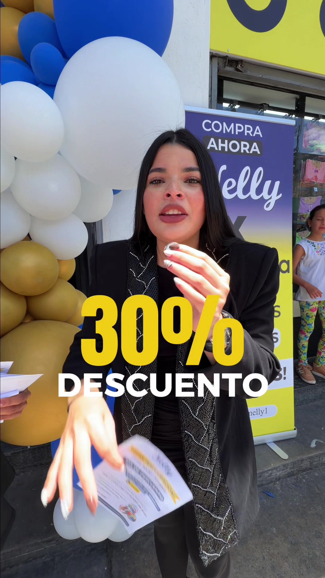 @Mónica Karina☕️