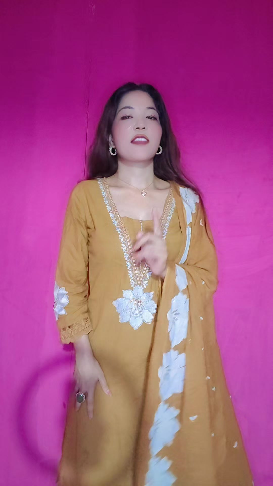 @𝙱𝚞𝚗𝚊🌺