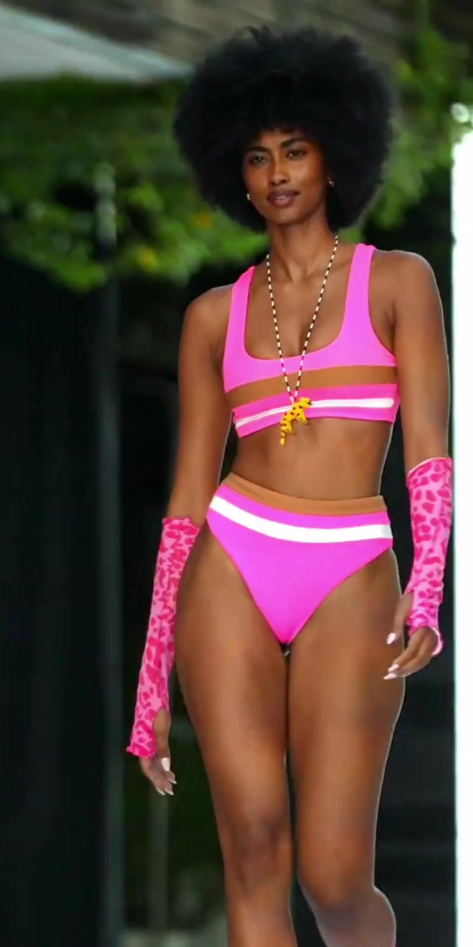 @FASHIONUDIRA