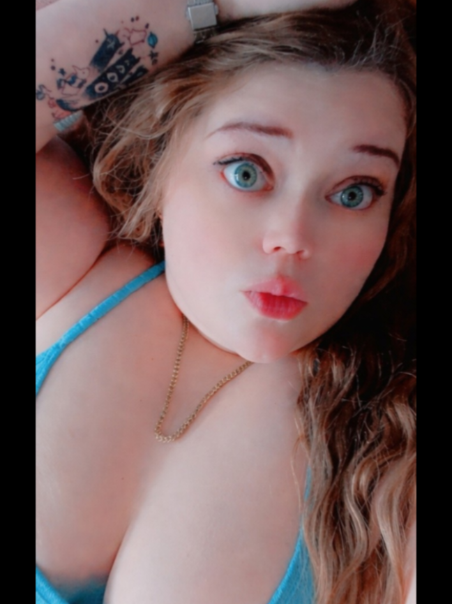 @FleshTuxedo💚👑