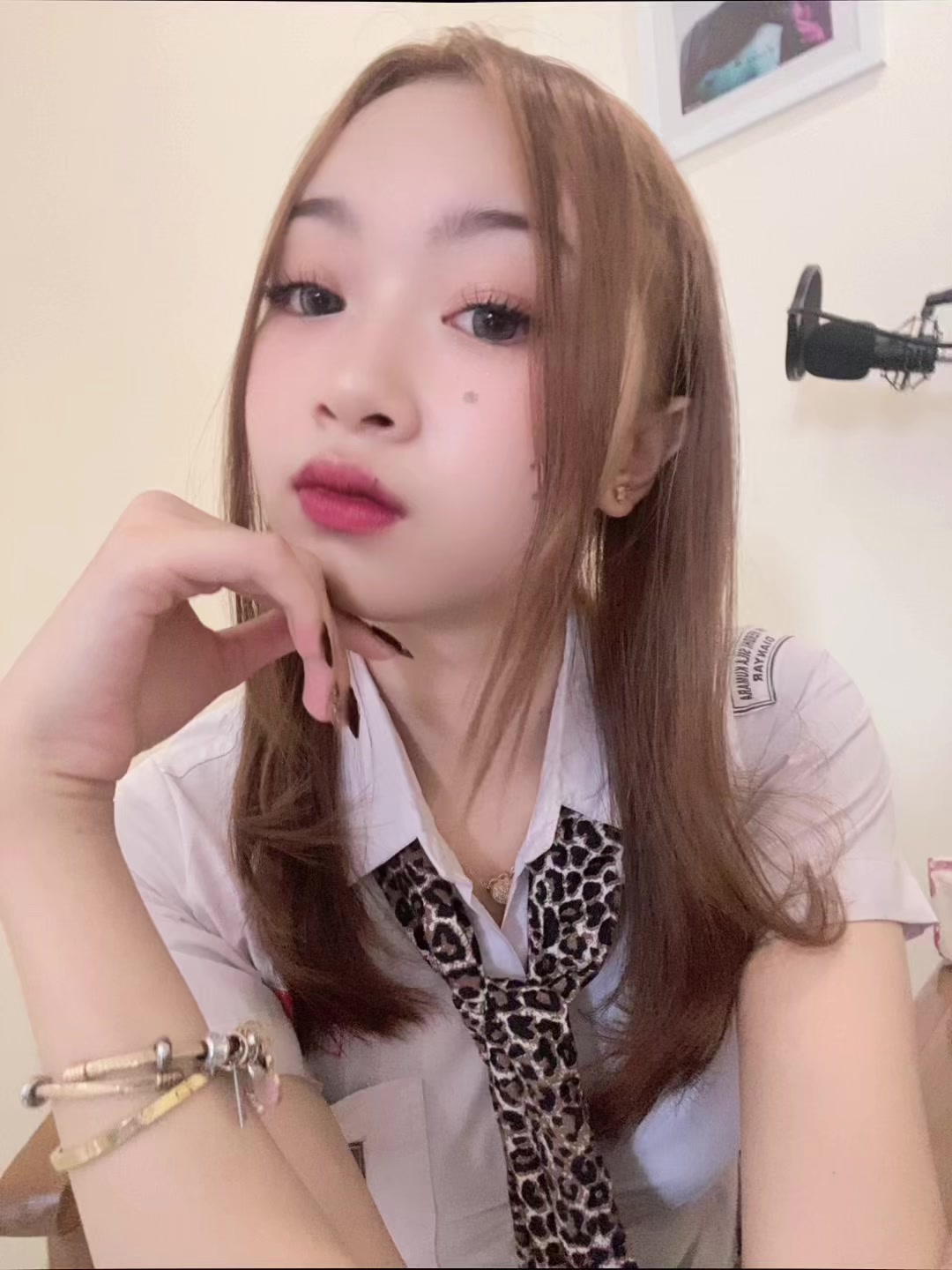 @Urlynnn.