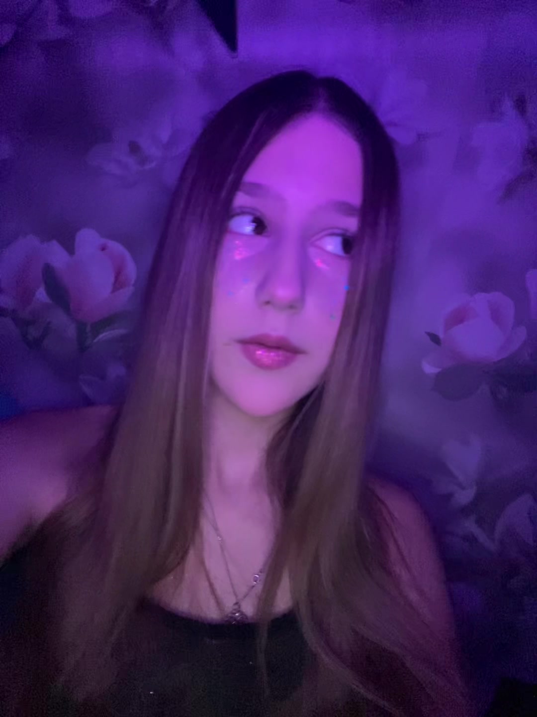 @lizkaww_w@