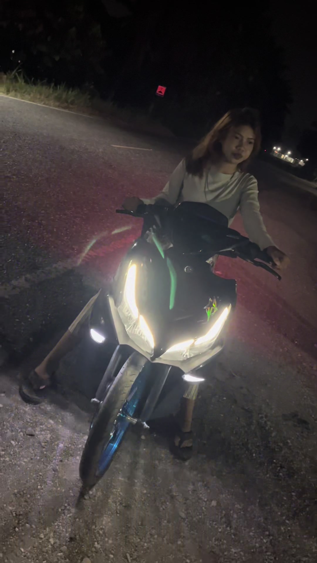 @Lexyroxx・999