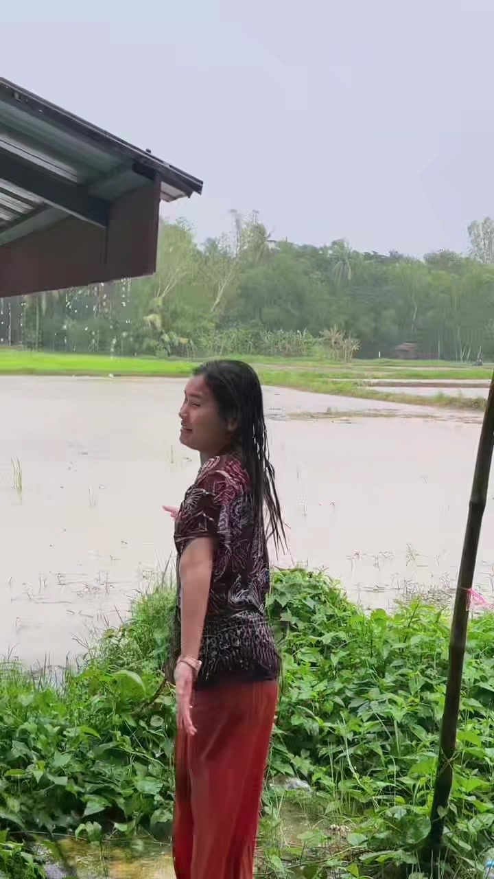 @Su Myat { ဘိုကလေးသူ😘😘😘 }