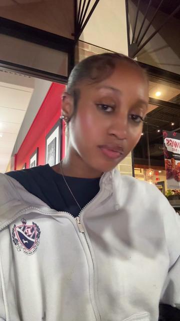 @NIA SIMONE