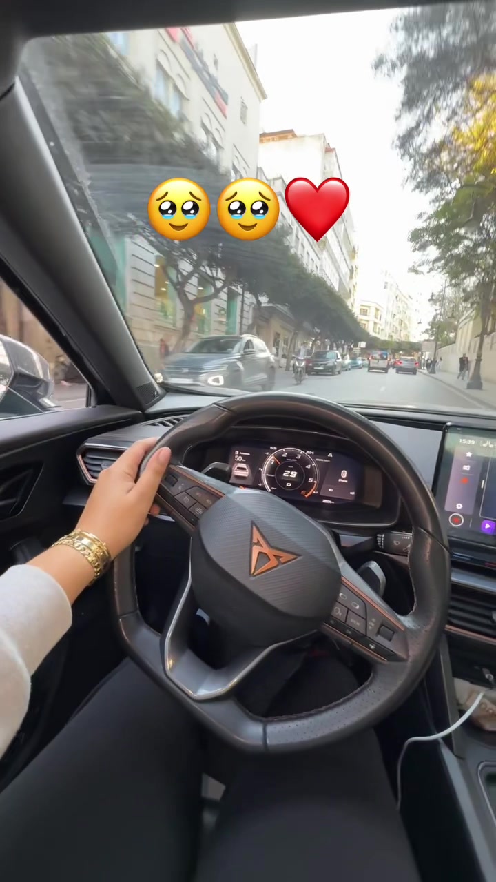 @lalakhadijaa