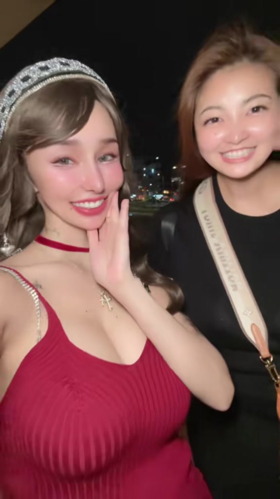 @夏芽エレナ💜🍉リアル峰不二子Body