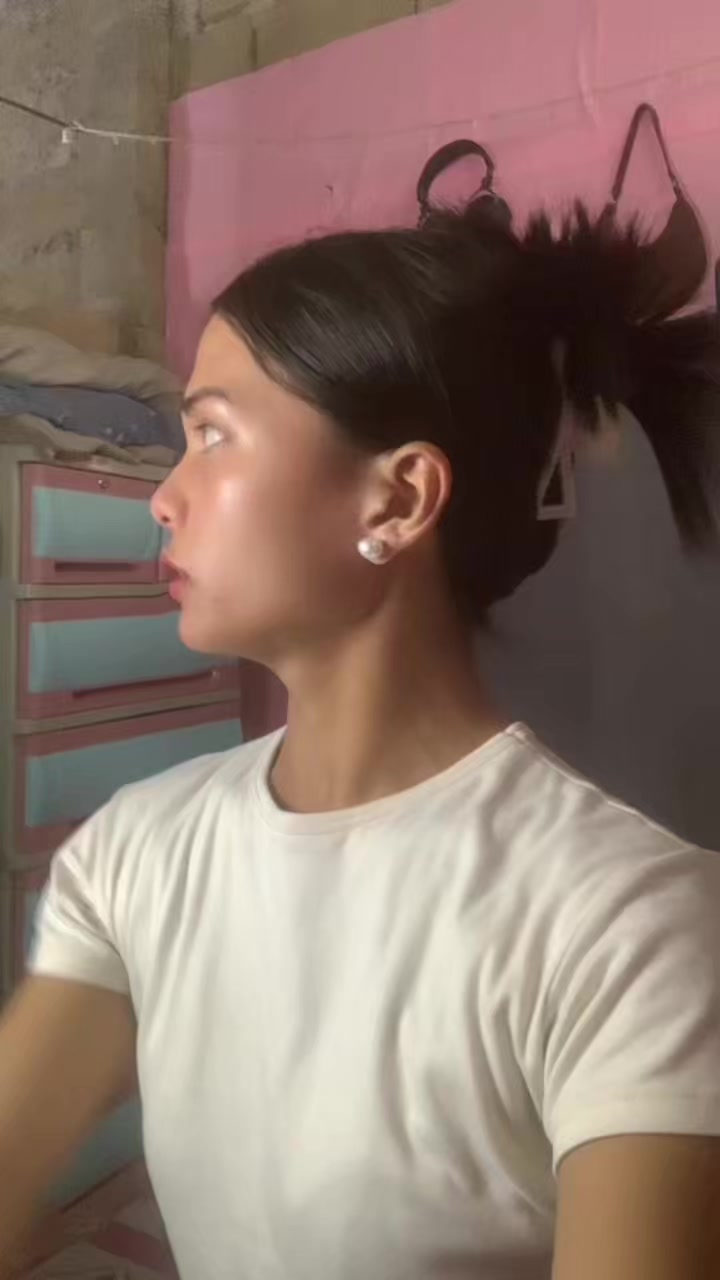 @julia༼◕