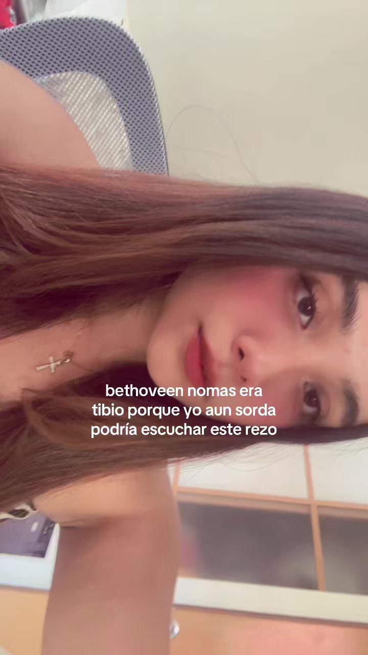 @_monicasintilde