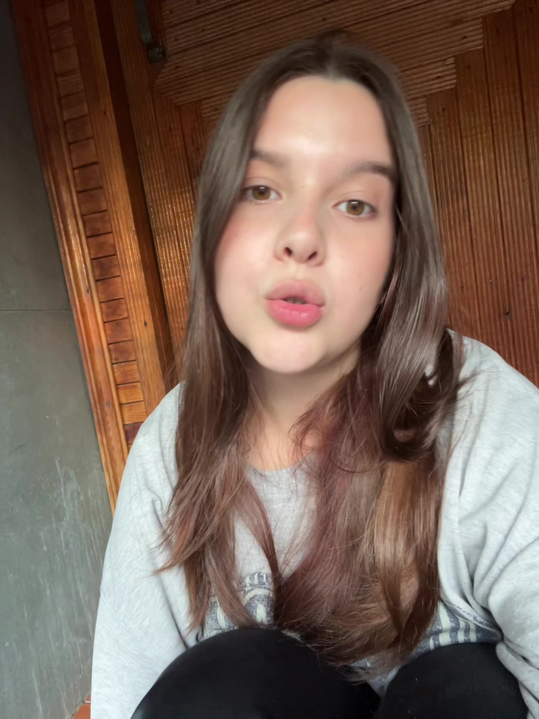 @мила