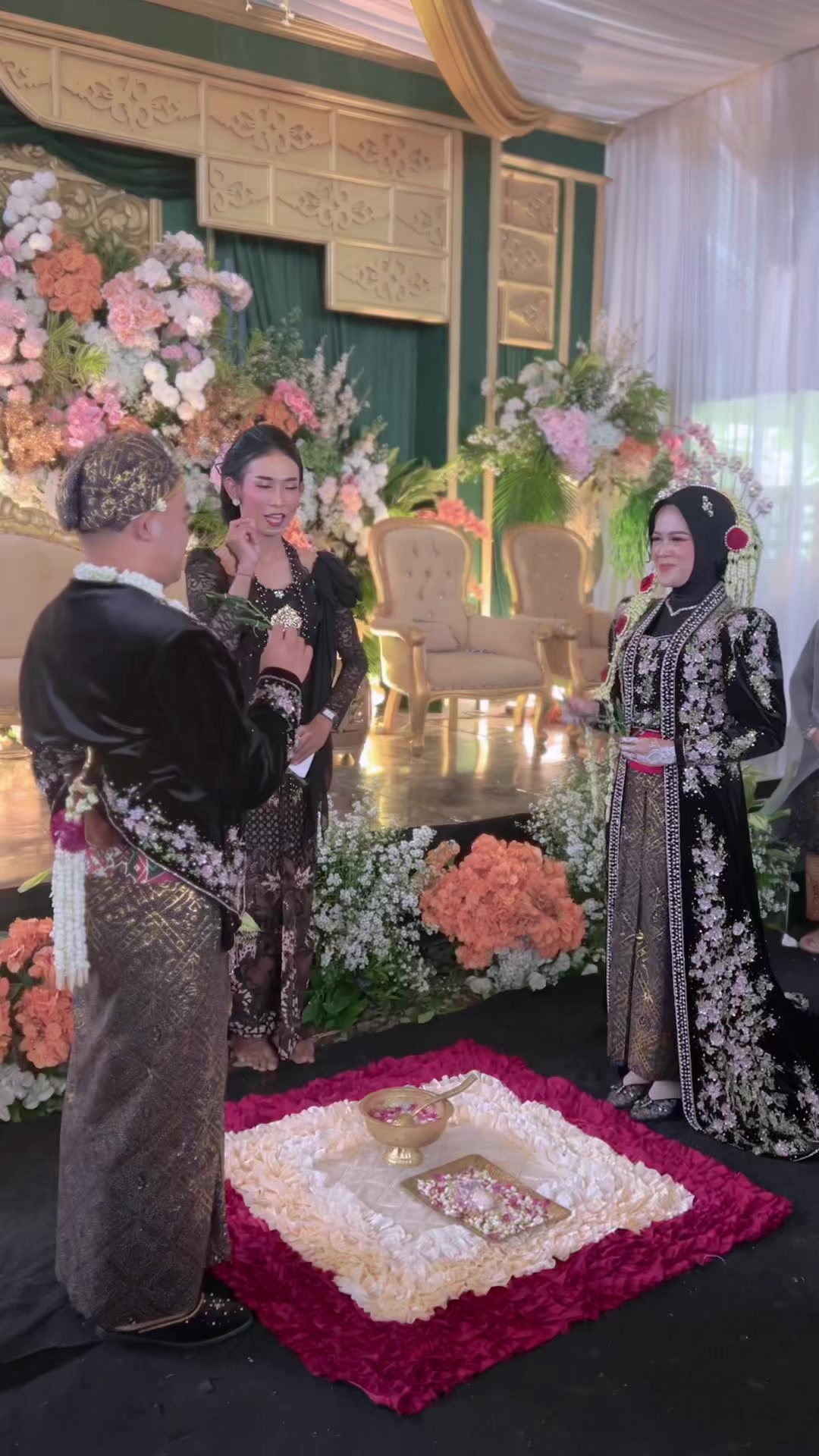 @Mbak Sari || Cucuk Lampah