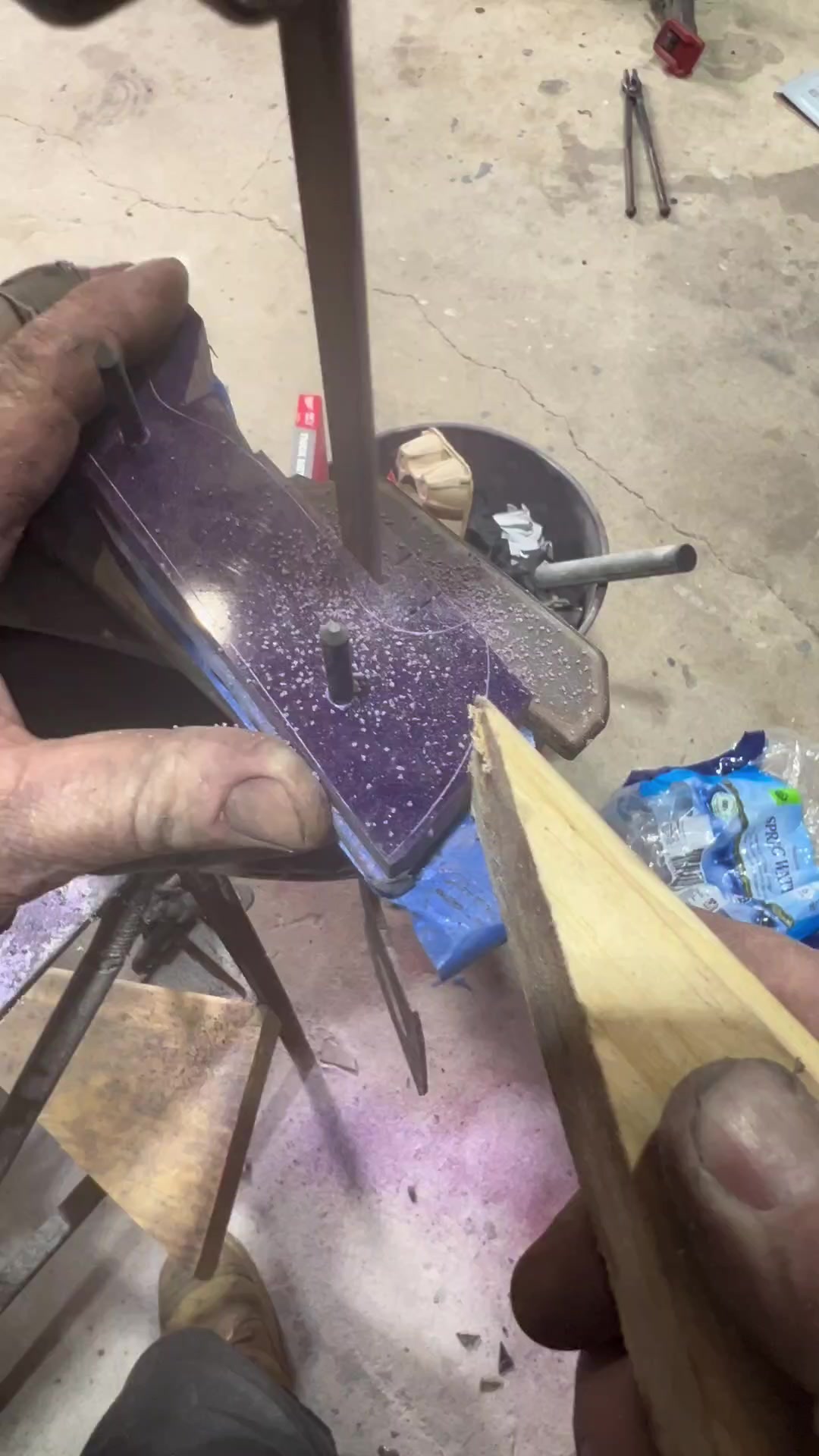 @Black_fish_blades