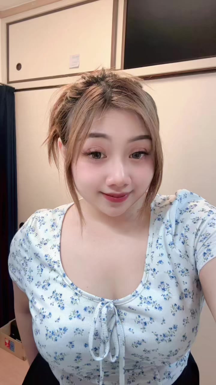 @Ccantiikaaaa
