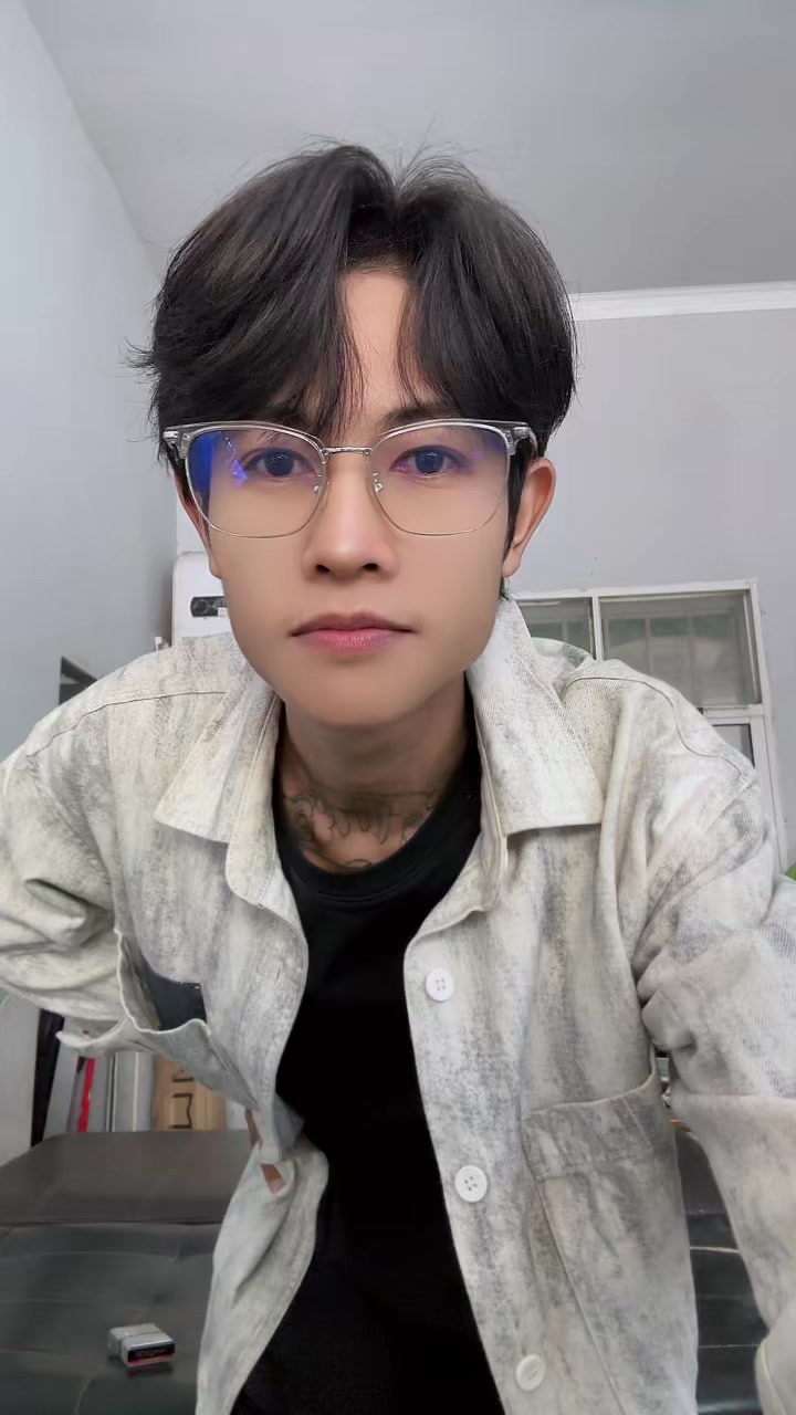 @🍀PYAEAUNGKYAW⚡PEKO⚡