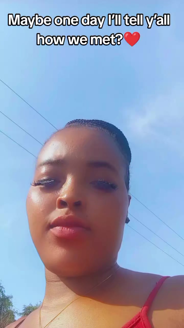 @Pretty gold 🦋🥀❤️
