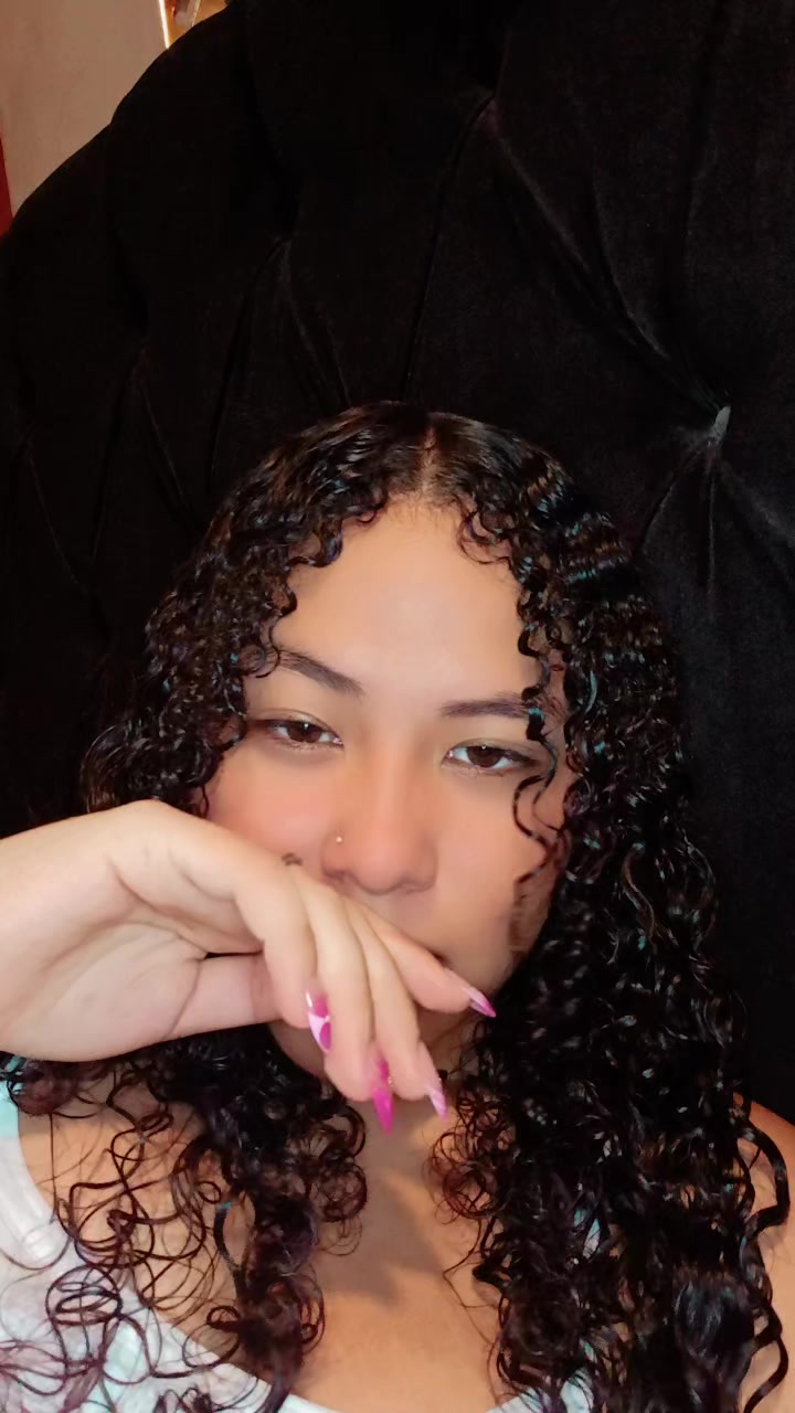 @Diana Almanza”