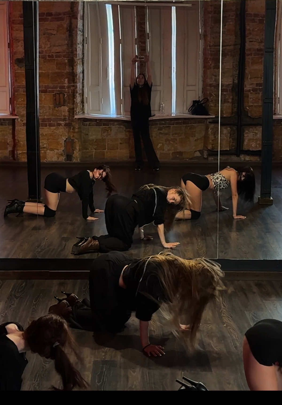 @nli.k.dance