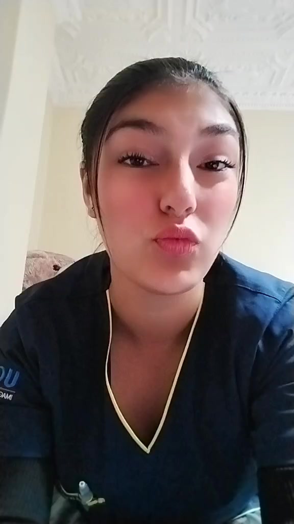 @😉
