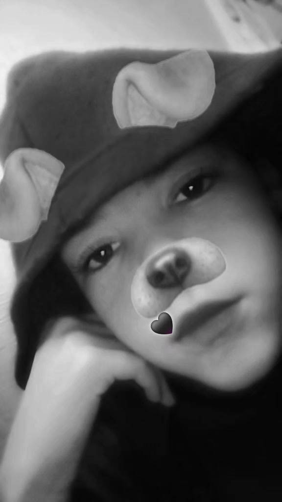 @🦋Yourfav_ziah🦋!!