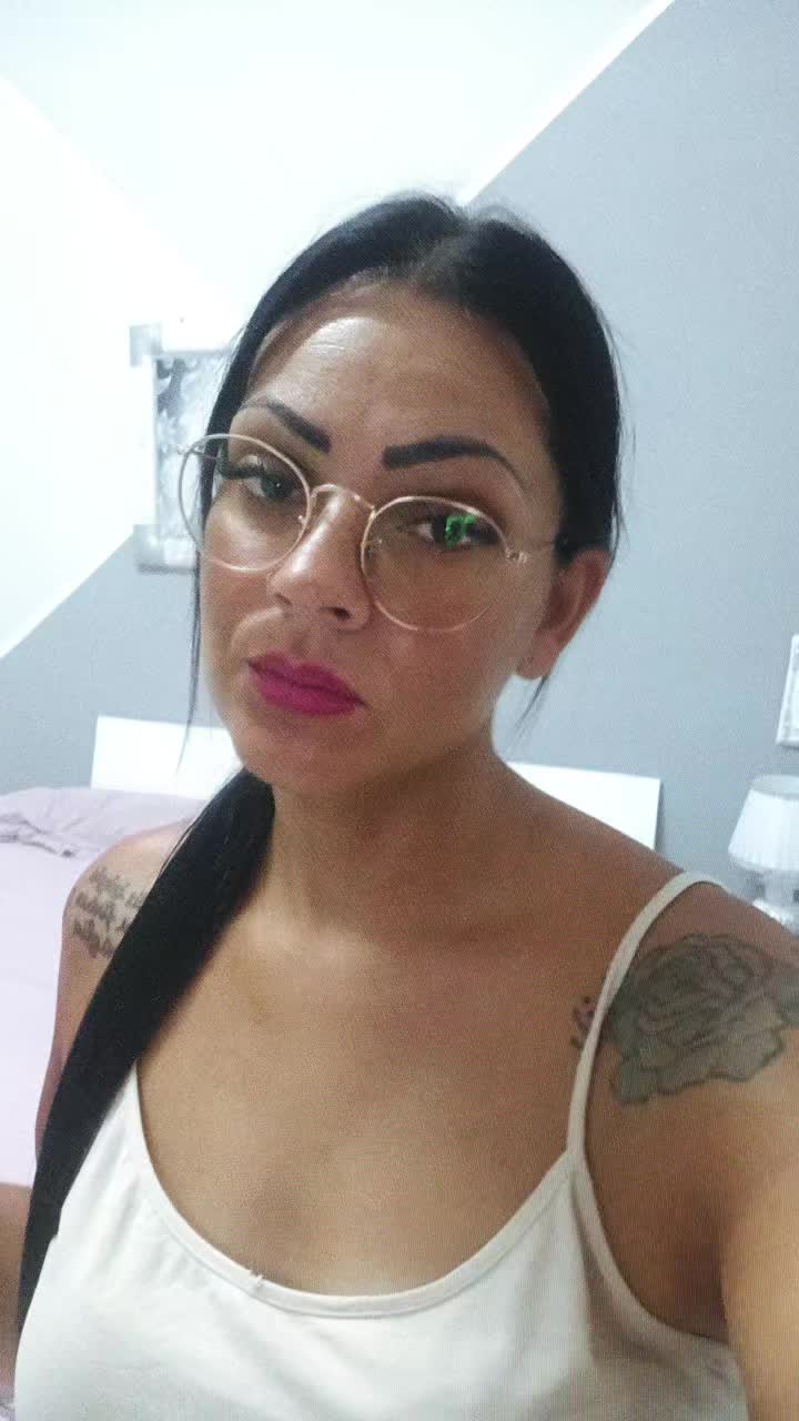 @angelaferruggia 😘
