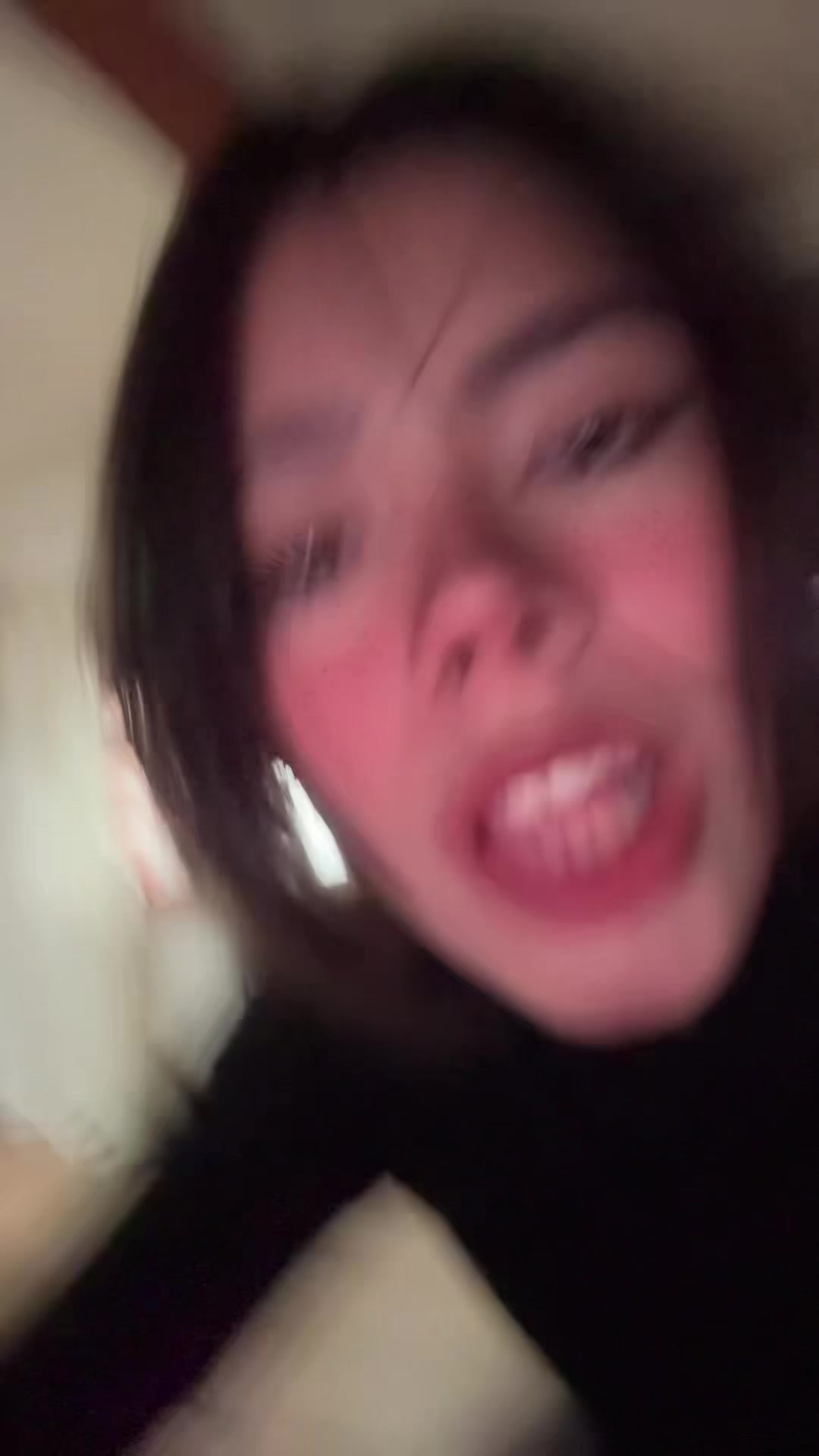 @isabellazoeyc