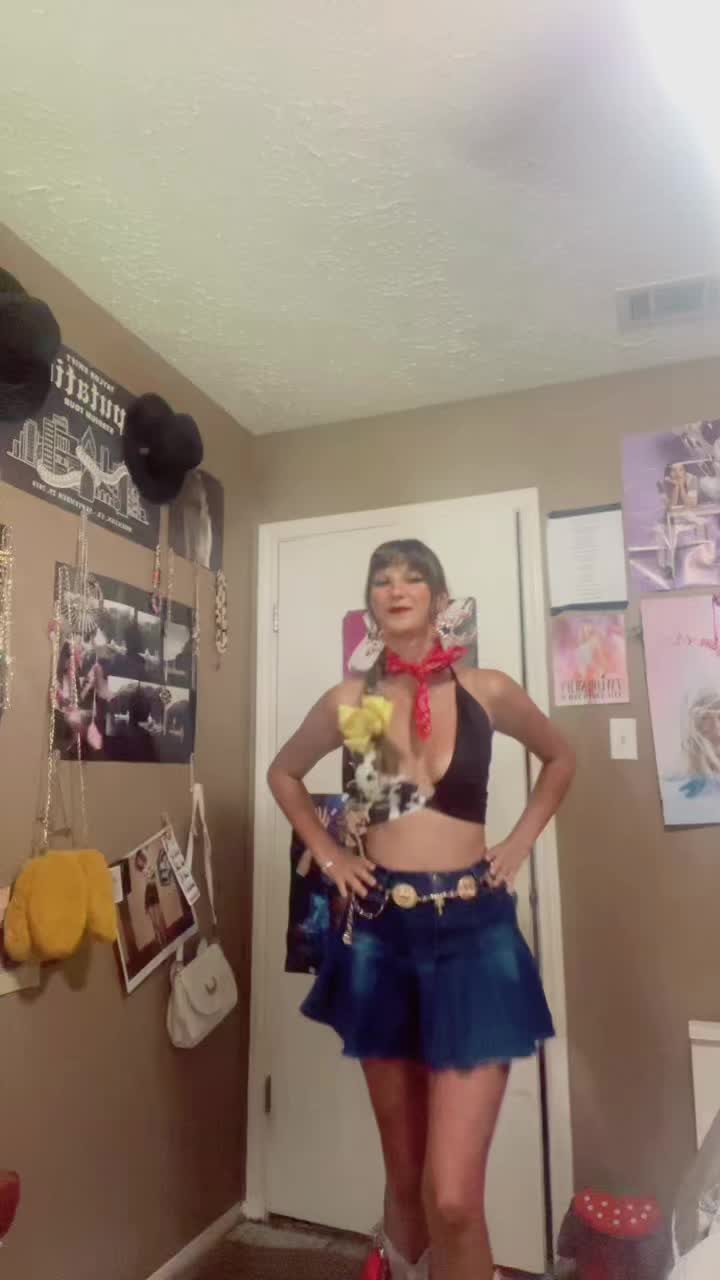@the.life.of.a.showgirlts