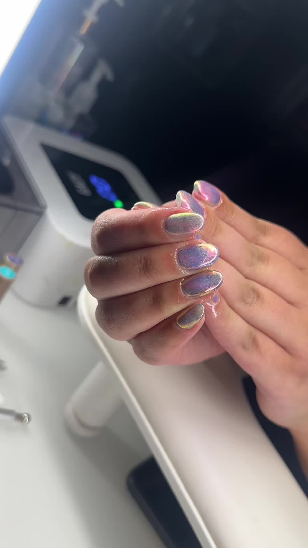 @softbutsharpnails
