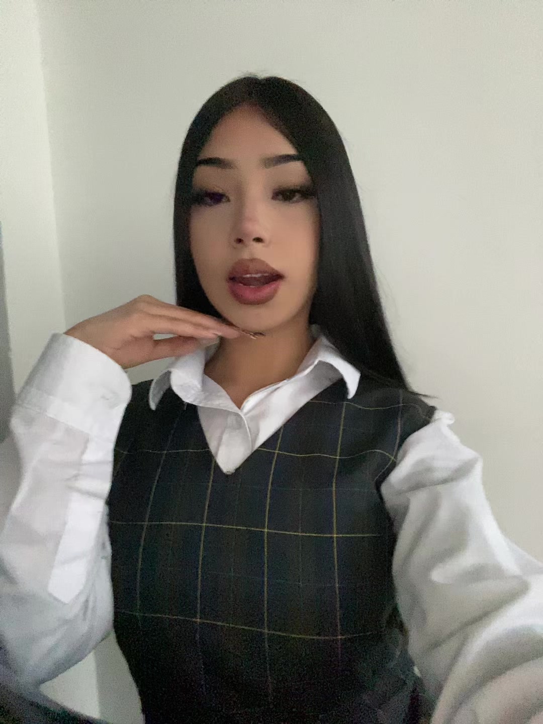 @Valen💝.