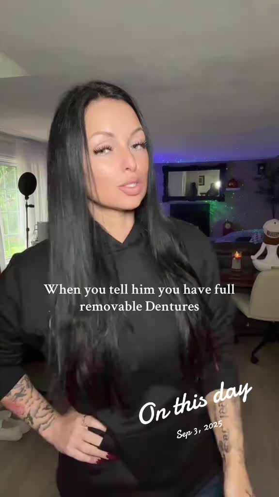 @To0thlessQueen💋