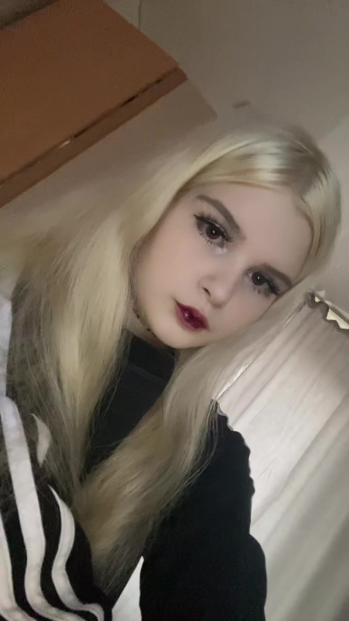 @Eliserrr