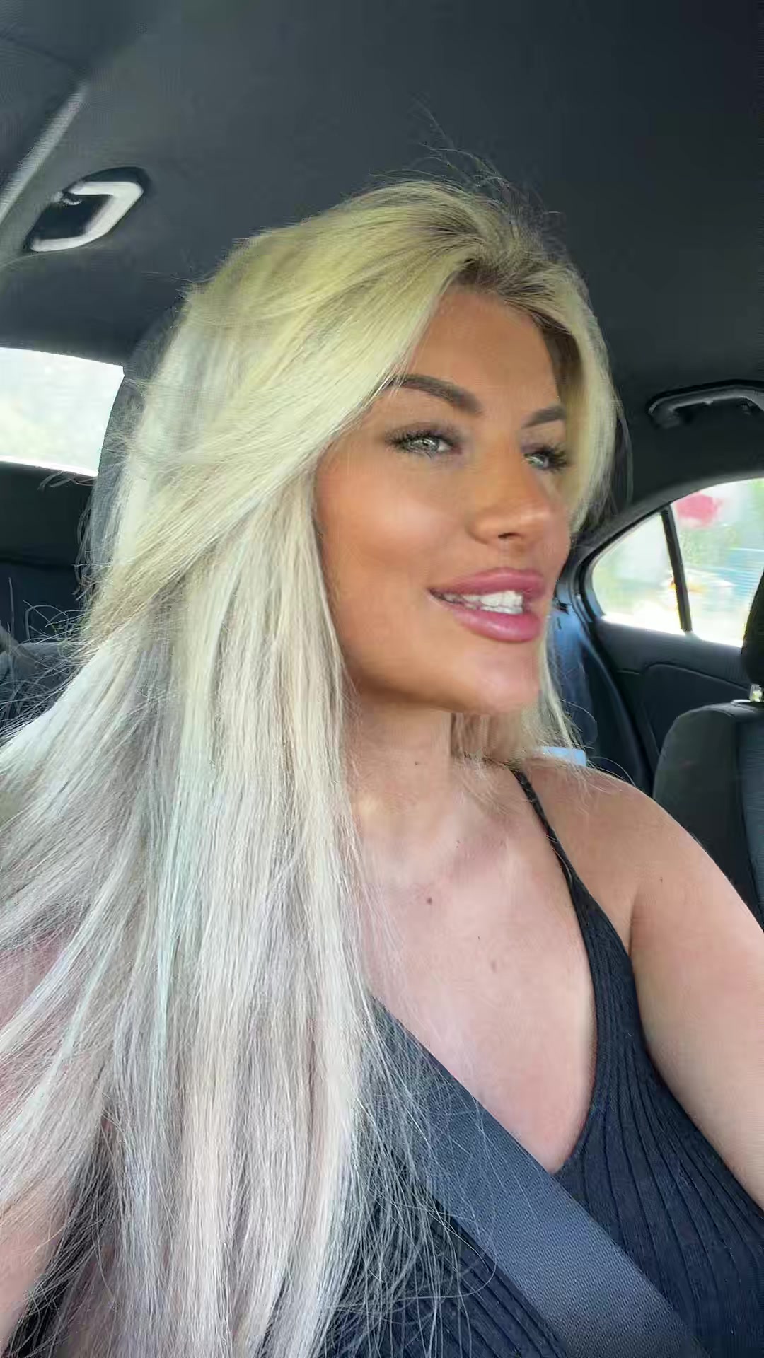 @dzanaa2