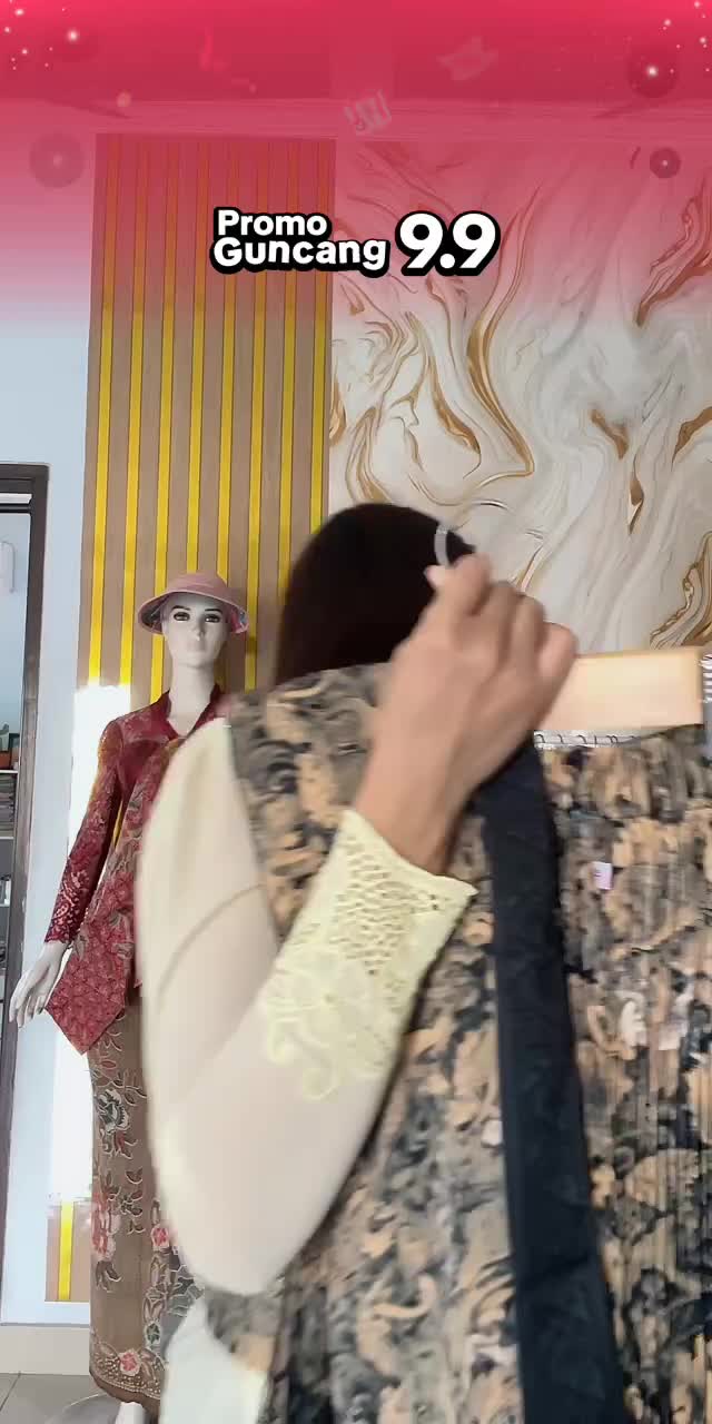 @Tut-Nick Ud Sari ID